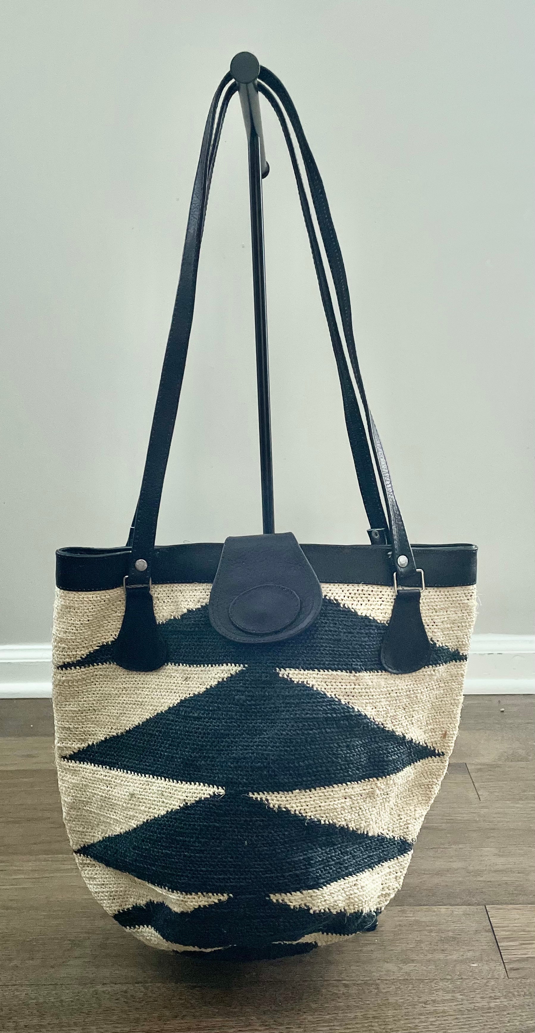 Black and White Shigra Bag