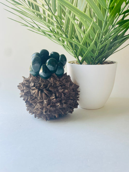 Handmade Dark Green Teardrop Tagua Nut Stretchable Bracelet – Sustainable Vegetable Ivory Jewelry