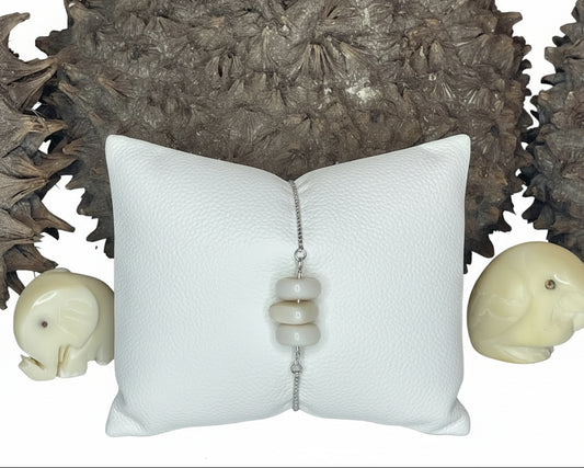 white tagua niut adjustbel bracelet winter