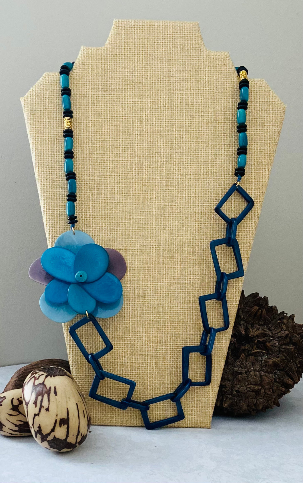 Tricolor Rose Chain Tagua Nut Necklace