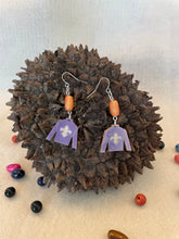 Load image into Gallery viewer, Light Purple Tagua Nut Jockey Silk Derby Earrings
