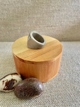 Load image into Gallery viewer, Light Gray Tagua Nut Statement Ring
