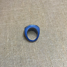 Load image into Gallery viewer, Blue Tagua Nut Statement Ring
