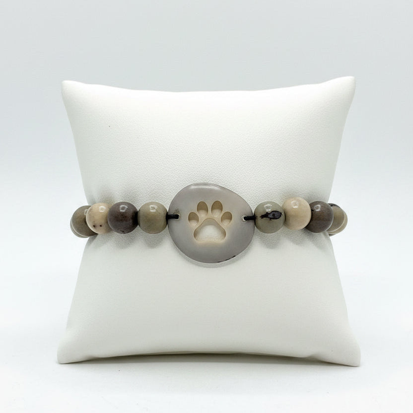 Light Gray Carved Paw Tagua Nut and Açaí Seeds Bracelet
